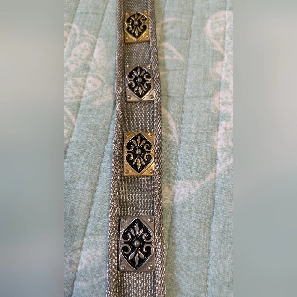 Gorgeous Silver Metal Mesh With Gold and Black Details. 39" - Picture 7 of 8